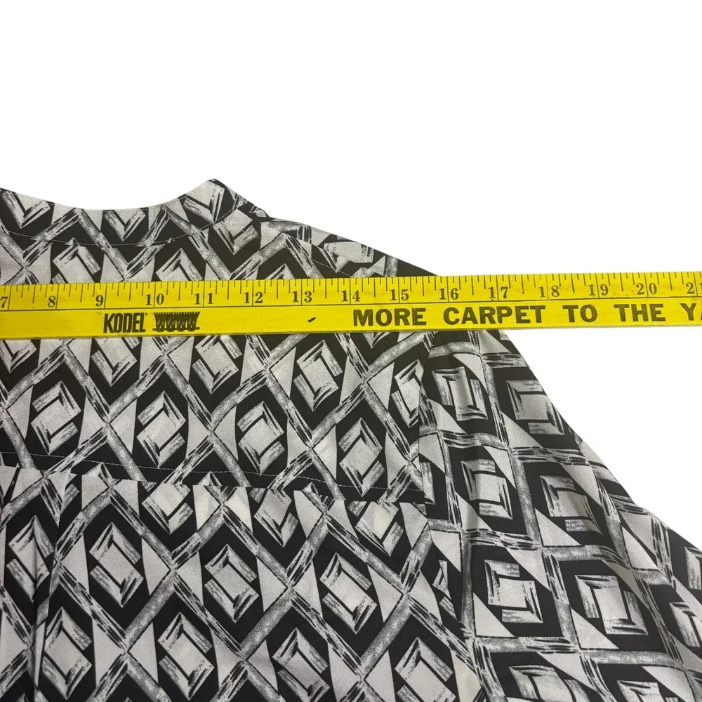 Ivanka Trump Blouse Diamond Print Long Sleeve Button Up Shirt S/P